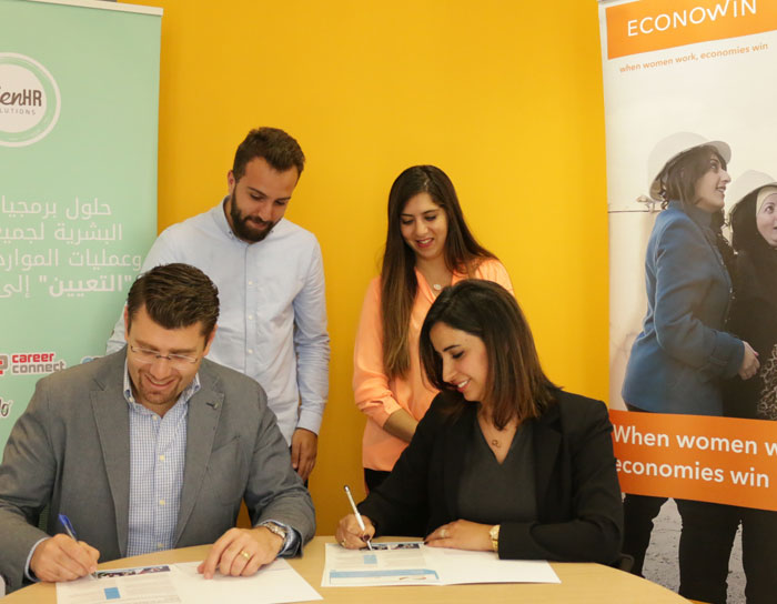 Akhtaboot signs a cooperation agreement with EconoWin to introduce Gender Sensitive HR practices